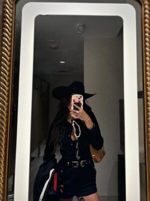 Linzy Luu Instagram - 💌 from tx
