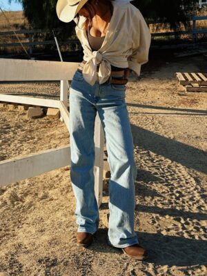 Linzy Luu Instagram - When your boots do all the talking 🤭🤎 
a true cowgirl riding boot — built for the saddle and styled for every moment in between 𐚁 𓃗 ⋆｡♡˖⋆