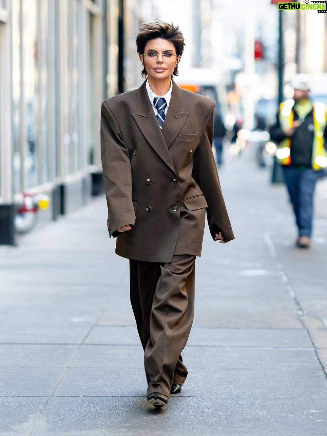 Lisa Rinna - 50.1K Likes - It’s come to my attention that some of you might need a little refresher on my career. Find me on @linkedin. I’m more than a Housewife… I’m Lisa F*cking Rinna and I mean business!