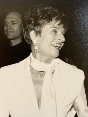 Lisa Rinna Instagram - The greatest pride of my life will always be raising strong women and being the daughter of one. Thank you, Lois, for showing me exactly how it’s done ❤️ Happy International Women’s Day!