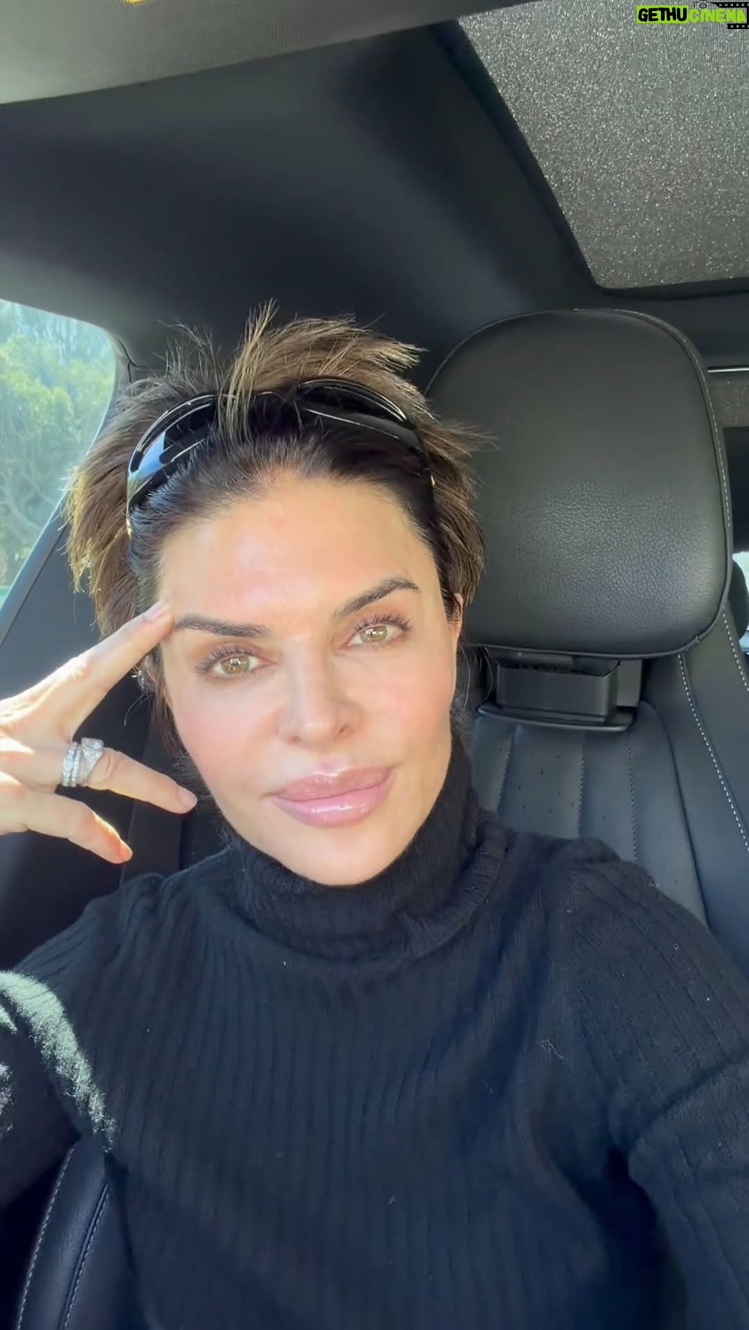 Lisa Rinna - 48.2K Likes - Queen Maura got her Birkin!