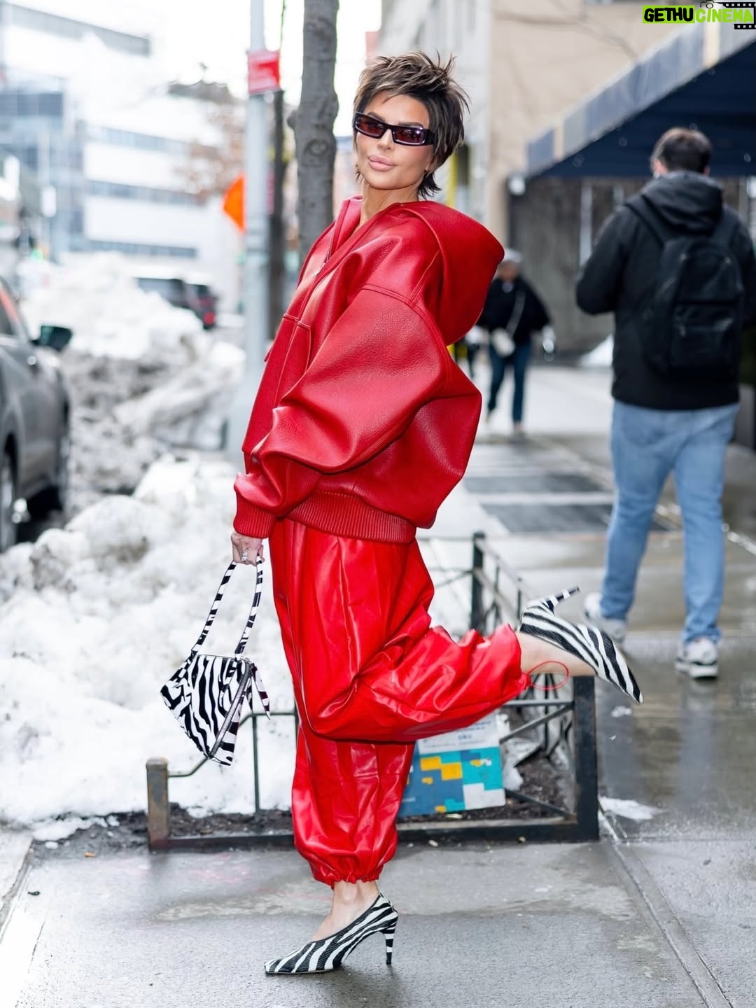 Lisa Rinna - 48.7K Likes - New York look book, the cunty slay continues!