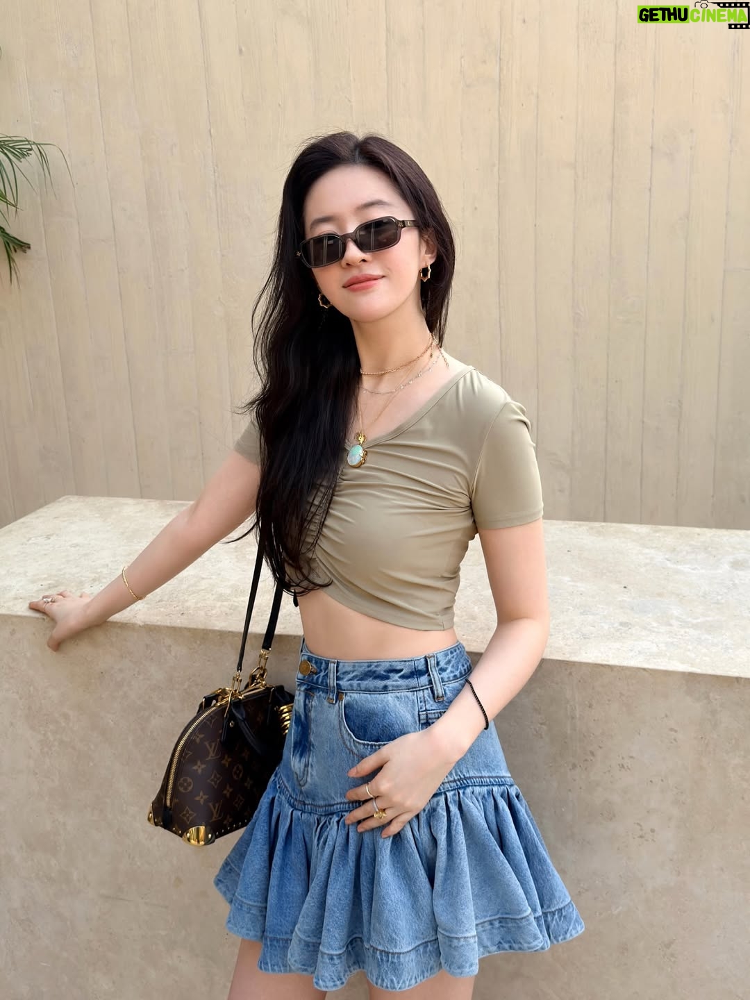 Liu Yifei - 226.6K Likes - Thanks for the fun visit! @visitabudhabi