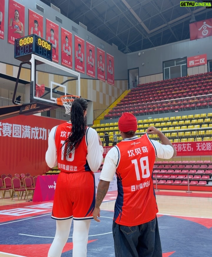 Liz Cambage - 38.7K Likes - WCBA season 7 🇨🇳❣️🐼✨ 蒙福且备受恩宠