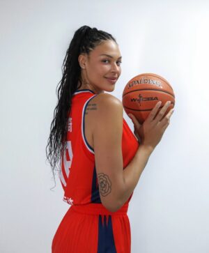 Liz Cambage Instagram - WCBA season 7 🇨🇳❣️🐼✨ 蒙福且备受恩宠