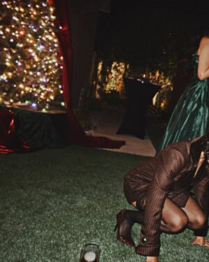 Liza Koshy Instagram - XXXmas 💋