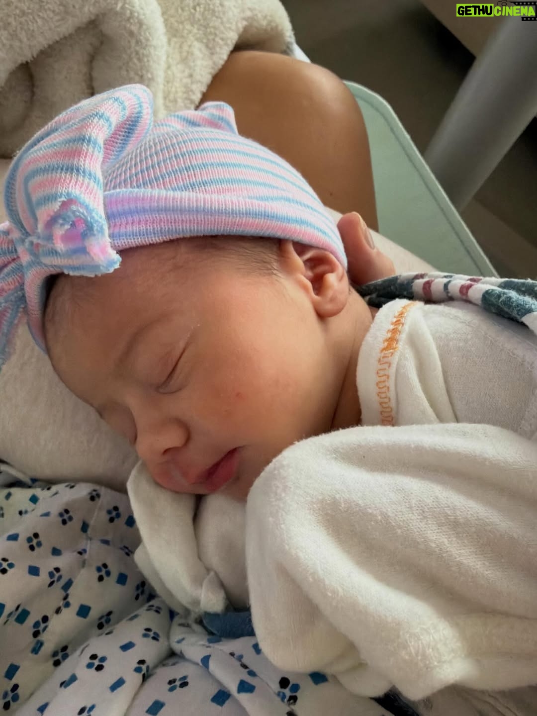 Lo Bosworth - 105.5K Likes - 🎀 our girl Nelle is here 🎀 

She started the year by surprising us two weeks early, but really, she was right on time. Our teeny one is named for her Oma and already so loved. 

More to come! ✨

Love,
The Natale Family