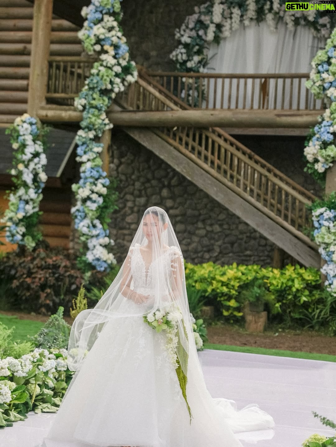Loisa Andalio - 1.6 Million Likes - Just Married 🥹💜♾️ @iamr2alonte 

Mas lalo naming nararamdaman kung gaano kami ka-blessed. Hindi namin maipaliwanag kung gaano kasaya ang puso namin ngayon at gusto naming iparamdam sa inyo kung gaano namin kayo pinahahalagahan.

Sa pamilya at kaibigan namin, salamat sa lahat. Salamat sa pag-suporta sa bawat desisyon namin at sa pagmamahal ninyo. Ang saya ng puso namin dahil kasama namin kayo sa espesyal na araw na ito.

Sa team na nagbuo ng wedding namin, sa coordinators, stylists, photographers, hair and makeup artists, at lahat ng suppliers, maraming salamat sa pagdala ng pangarap naming araw sa realidad. Hindi lang kayo nagtrabaho kundi minahal nyo rin ang araw namin.

Sa dream wedding gown ko mula sa Rosa Clara, sobrang salamat. Ramdam ko ang puso at talent na ibinigay ninyo. It was more than a gown, it made me feel truly myself and so happy on this special day. Thank you for making me feel like the most beautiful bride, in a gown that was a dream come true and full of meaning. 

@rbchanco, walang sapat na salita para masuklian ang lahat ng ginawa mo para sa amin. Sana maramdaman mo kung gaano ka namin kamahal at gaano namin pinapahalagahan ang lahat ng sakripisyo mo, sa lahat ng advice at gabay mo sa amin. Sobrang grateful kami na kasama ka sa journey na ‘to.. hanggang sa mga susunod pa. 

At higit sa lahat, salamat kay Lord. Sa guidance, sa strength, sa timing, at sa lahat ng taong ginamit niya para maging posible ang espesyal na araw na ito. Ibinibigay namin sakanya ang noon, ngayon, at ang future namin bilang mag-asawa. Salamat sa biyayang hindi nauubos at sa perfect timing niya. Grateful forever. To God be the Glory, always. ❤️

Photography: @teampatdy @caliberking @nelwinuyphoto @patdy11
Videography: @bobnicolas
Planning & Coordination: @eventsbymissp
Styling: @michaelruizeventstyling
Cake: @honeyglazecakes

Bride/Groom’s Makeup & Overall Planning Oversight: @rbchanco
Bride’s Gown: @rosaclaraph @obeeham
Groom’s Suit: @paulolazaro.studio
Bride’s Hair: @angeljamelarin_hair

Technicals & Production: @wabs.lns
Photoman: @angguloprints
Bride’s Robe: @tunica.ph
Phone Privacy: @lima_privacy
Musician: @manilaphilharmonic