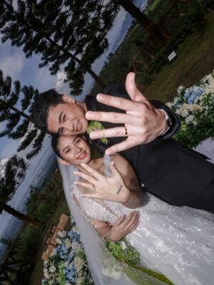 Loisa Andalio Instagram - Just Married 🥹💜♾️ @iamr2alonte 

Mas lalo naming nararamdaman kung gaano kami ka-blessed. Hindi namin maipaliwanag kung gaano kasaya ang puso namin ngayon at gusto naming iparamdam sa inyo kung gaano namin kayo pinahahalagahan.

Sa pamilya at kaibigan namin, salamat sa lahat. Salamat sa pag-suporta sa bawat desisyon namin at sa pagmamahal ninyo. Ang saya ng puso namin dahil kasama namin kayo sa espesyal na araw na ito.

Sa team na nagbuo ng wedding namin, sa coordinators, stylists, photographers, hair and makeup artists, at lahat ng suppliers, maraming salamat sa pagdala ng pangarap naming araw sa realidad. Hindi lang kayo nagtrabaho kundi minahal nyo rin ang araw namin.

Sa dream wedding gown ko mula sa Rosa Clara, sobrang salamat. Ramdam ko ang puso at talent na ibinigay ninyo. It was more than a gown, it made me feel truly myself and so happy on this special day. Thank you for making me feel like the most beautiful bride, in a gown that was a dream come true and full of meaning. 

@rbchanco, walang sapat na salita para masuklian ang lahat ng ginawa mo para sa amin. Sana maramdaman mo kung gaano ka namin kamahal at gaano namin pinapahalagahan ang lahat ng sakripisyo mo, sa lahat ng advice at gabay mo sa amin. Sobrang grateful kami na kasama ka sa journey na ‘to.. hanggang sa mga susunod pa. 

At higit sa lahat, salamat kay Lord. Sa guidance, sa strength, sa timing, at sa lahat ng taong ginamit niya para maging posible ang espesyal na araw na ito. Ibinibigay namin sakanya ang noon, ngayon, at ang future namin bilang mag-asawa. Salamat sa biyayang hindi nauubos at sa perfect timing niya. Grateful forever. To God be the Glory, always. ❤️

Photography: @teampatdy @caliberking @nelwinuyphoto @patdy11
Videography: @bobnicolas
Planning & Coordination: @eventsbymissp
Styling: @michaelruizeventstyling
Cake: @honeyglazecakes

Bride/Groom’s Makeup & Overall Planning Oversight: @rbchanco
Bride’s Gown: @rosaclaraph @obeeham
Groom’s Suit: @paulolazaro.studio
Bride’s Hair: @angeljamelarin_hair

Technicals & Production: @wabs.lns
Photoman: @angguloprints
Bride’s Robe: @tunica.ph
Phone Privacy: @lima_privacy
Musician: @manilaphilharmonic