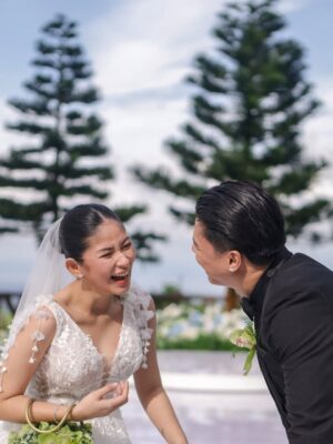 Loisa Andalio Instagram - Just Married 🥹💜♾️ @iamr2alonte 

Mas lalo naming nararamdaman kung gaano kami ka-blessed. Hindi namin maipaliwanag kung gaano kasaya ang puso namin ngayon at gusto naming iparamdam sa inyo kung gaano namin kayo pinahahalagahan.

Sa pamilya at kaibigan namin, salamat sa lahat. Salamat sa pag-suporta sa bawat desisyon namin at sa pagmamahal ninyo. Ang saya ng puso namin dahil kasama namin kayo sa espesyal na araw na ito.

Sa team na nagbuo ng wedding namin, sa coordinators, stylists, photographers, hair and makeup artists, at lahat ng suppliers, maraming salamat sa pagdala ng pangarap naming araw sa realidad. Hindi lang kayo nagtrabaho kundi minahal nyo rin ang araw namin.

Sa dream wedding gown ko mula sa Rosa Clara, sobrang salamat. Ramdam ko ang puso at talent na ibinigay ninyo. It was more than a gown, it made me feel truly myself and so happy on this special day. Thank you for making me feel like the most beautiful bride, in a gown that was a dream come true and full of meaning. 

@rbchanco, walang sapat na salita para masuklian ang lahat ng ginawa mo para sa amin. Sana maramdaman mo kung gaano ka namin kamahal at gaano namin pinapahalagahan ang lahat ng sakripisyo mo, sa lahat ng advice at gabay mo sa amin. Sobrang grateful kami na kasama ka sa journey na ‘to.. hanggang sa mga susunod pa. 

At higit sa lahat, salamat kay Lord. Sa guidance, sa strength, sa timing, at sa lahat ng taong ginamit niya para maging posible ang espesyal na araw na ito. Ibinibigay namin sakanya ang noon, ngayon, at ang future namin bilang mag-asawa. Salamat sa biyayang hindi nauubos at sa perfect timing niya. Grateful forever. To God be the Glory, always. ❤️

Photography: @teampatdy @caliberking @nelwinuyphoto @patdy11
Videography: @bobnicolas
Planning & Coordination: @eventsbymissp
Styling: @michaelruizeventstyling
Cake: @honeyglazecakes

Bride/Groom’s Makeup & Overall Planning Oversight: @rbchanco
Bride’s Gown: @rosaclaraph @obeeham
Groom’s Suit: @paulolazaro.studio
Bride’s Hair: @angeljamelarin_hair

Technicals & Production: @wabs.lns
Photoman: @angguloprints
Bride’s Robe: @tunica.ph
Phone Privacy: @lima_privacy
Musician: @manilaphilharmonic