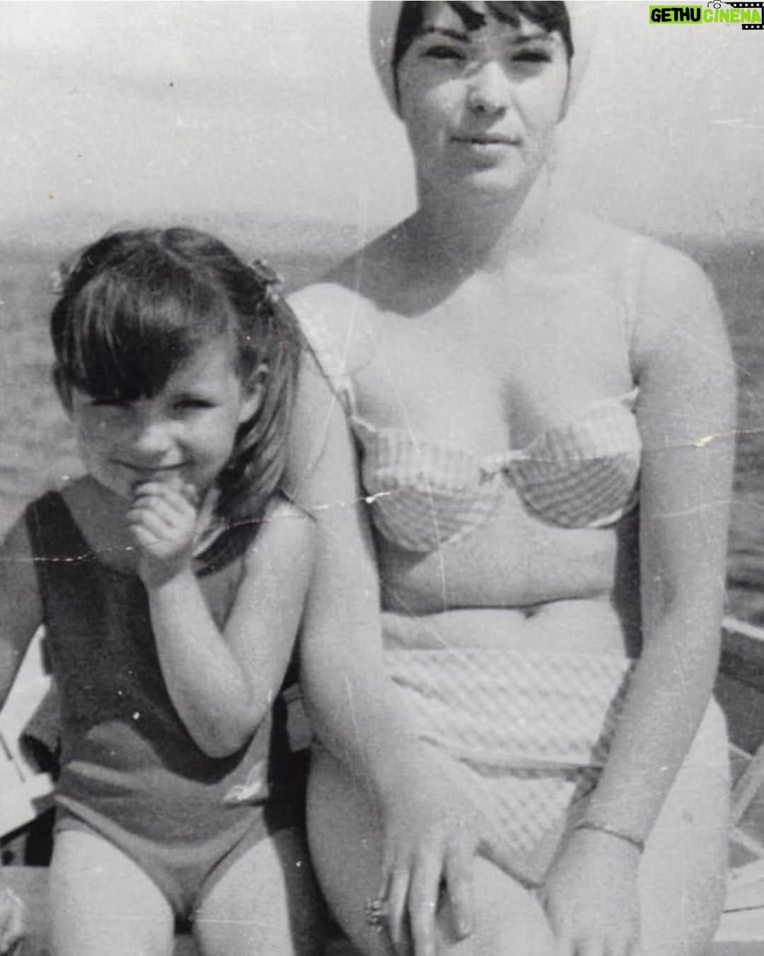 Lorraine Kelly - 6.7K Likes - Happy Mother’s Day to my beautiful mum - a tough start to the year but as always she bounces back. A steel magnolia #mothersday #love #strength