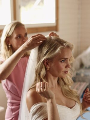 Lotta Hintsa Instagram - Model, mountaineer and former Miss Finland @lottahintsa and @sebastianrejman have unveiled their intimate wedding celebrations - and the first news of their pregnancy. In an exclusive with Vogue Scandinavia, the couple open up about their whirlwind preparations and the most special wedding guest of all - their baby on the way. Tap the link in @voguescandinavia’s bio for the full story. 

Words by @eleanor_kittle 
Photography by @allianttila