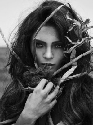 Lovi Poe Instagram - Time traveling back to 2016 me ♥️

Photographed by @markednicdao 

P.S. Let’s shoot again soon? 📸