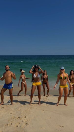 Ludmilla Instagram - Aulão de BOTA na praia hoje 🤭