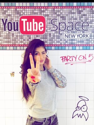 Lufy Instagram - back en 2016 vous vous souvenez de tout ça??🥹 je pense que c’est pas faux de dire que c’était une des meilleures années: les lookbook, les snap, la tresse de la triche!!, les makeup bien chargés, les challenges youtube, et surtout tellement d’insouciance 💕💜