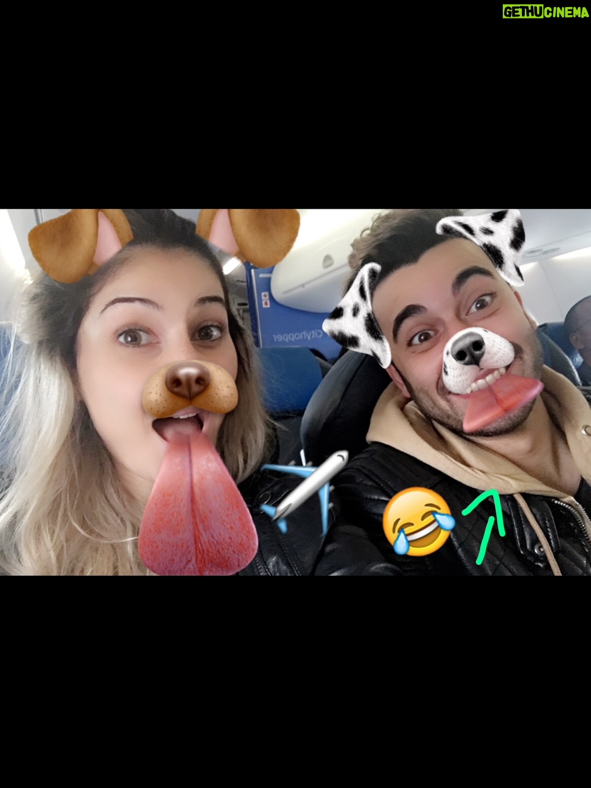 Lufy - 43K Likes - back en 2016 vous vous souvenez de tout ça??🥹 je pense que c’est pas faux de dire que c’était une des meilleures années: les lookbook, les snap, la tresse de la triche!!, les makeup bien chargés, les challenges youtube, et surtout tellement d’insouciance 💕💜
