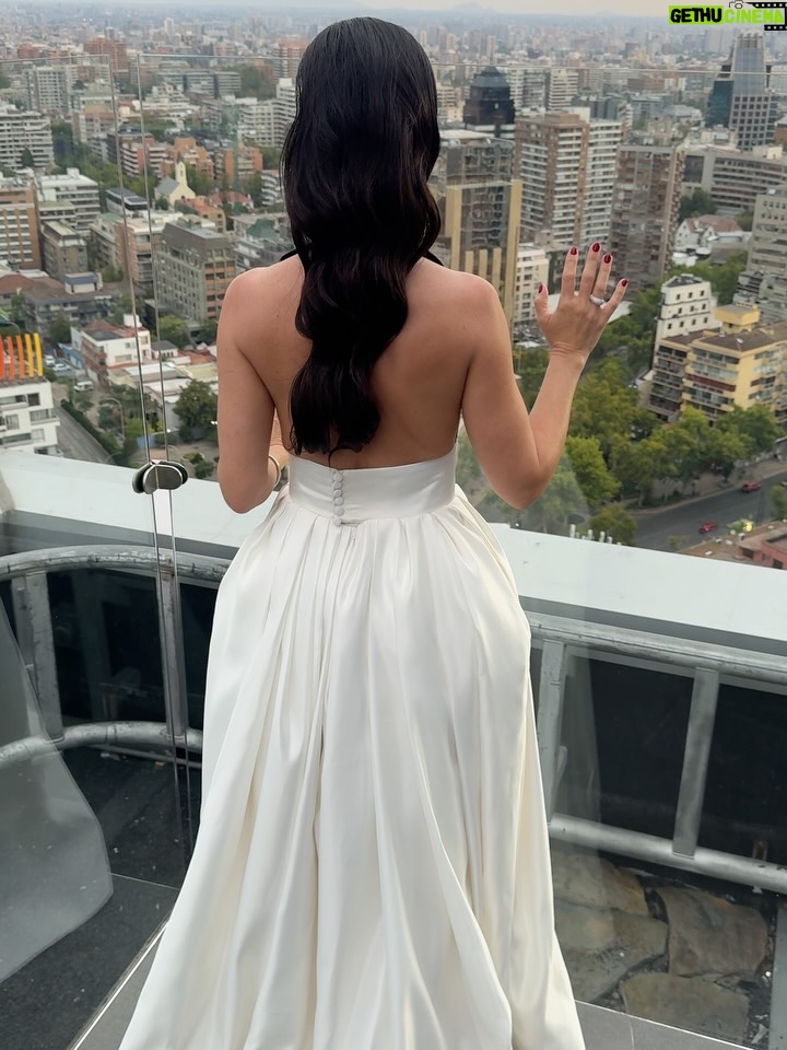 Luz Valdivieso - 12.1K Likes - Premios Caleuche 

👗 @gioyber
💄 @camilamakeup
💆🏻‍♀️ @carmenrosa_salon
📸 @cristian_toloza_fotografia
💎 @swarovski
📍 @acstgocencocostanera
❤️ @nicodelafoto
👭🏻 @camirosem