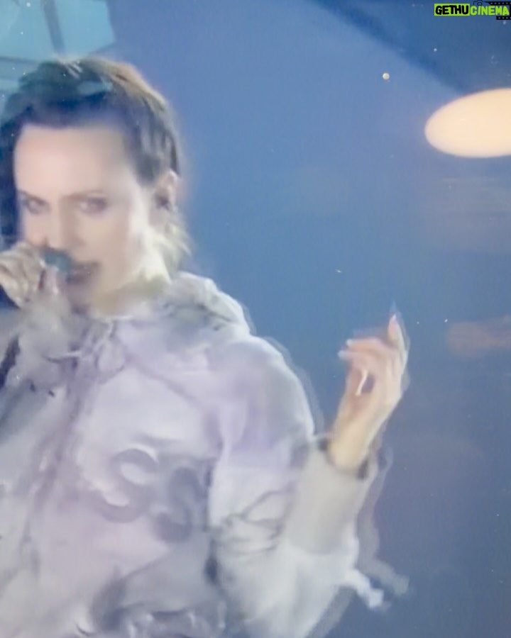 MØ - 8K Likes - Bucket list moment 🥹