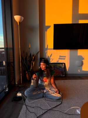 Madison Bailey Instagram - i learned a lot about myself this year.
my heart, my habits, and everything in between. i’m thankful for the blessings in disguise and the blessings so clear you couldn’t miss em. thank you to the new and the old friends who made this year feel incredibly special. cheers to another 365 🥳 💗
