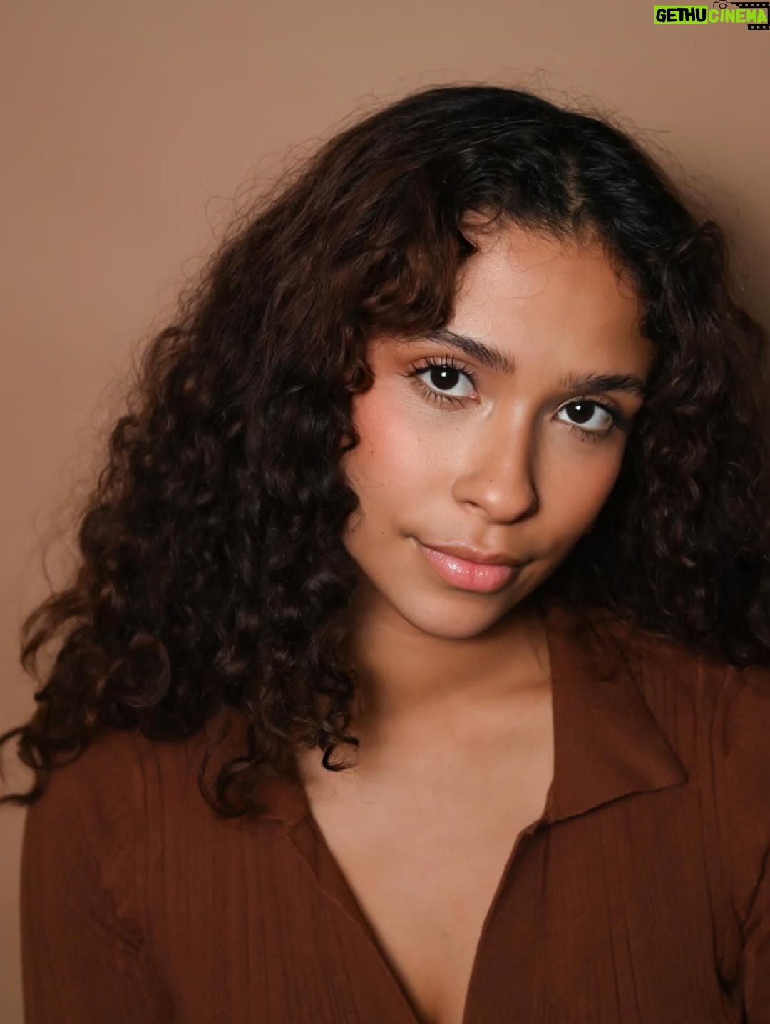 Madison Reyes - 92.2K Likes - I needed this little headshot photo shoot to remind me of what a baddie I am 😛🤭 

Photos : @delicatedepictions_bychristina