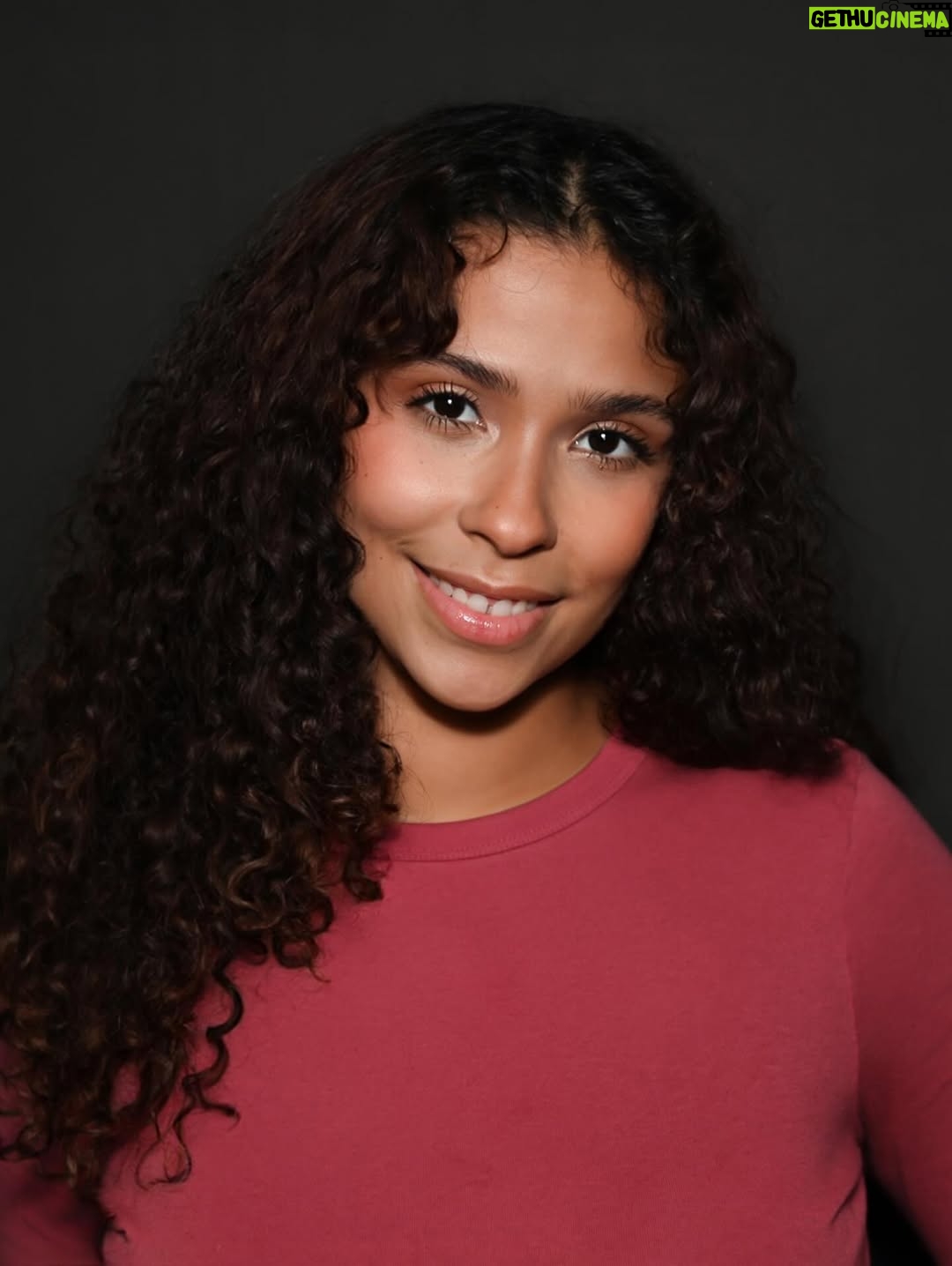 Madison Reyes - 92.2K Likes - I needed this little headshot photo shoot to remind me of what a baddie I am 😛🤭 

Photos : @delicatedepictions_bychristina