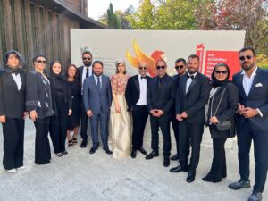 Mahsa Hejazi Instagram - .
ŲØŲ§ ŁŁ
ŁāŪ ŁŁ
āŲ³ŁŲ±ŁŲ§.
#venice #venicefilmfestival2022 #worldwar3 #houmanseyedi