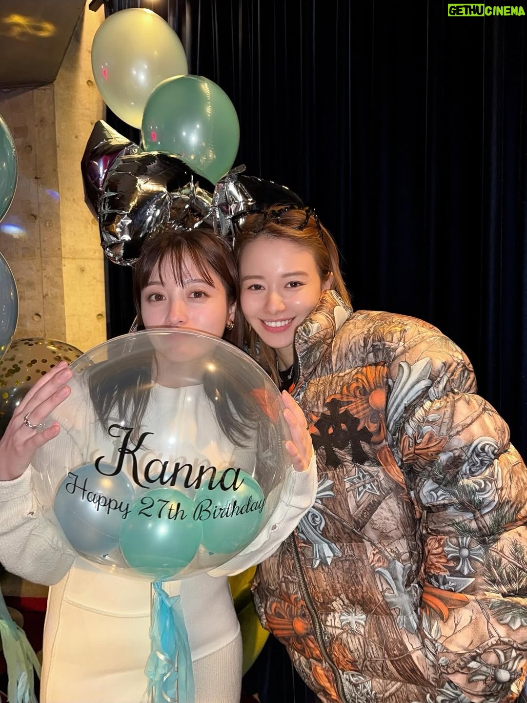 Maika Yamamoto - 266.6K Likes - Happy 27th birthday 🤍

環奈の大切な人たちが集まった、
愛に溢れた最高の夜でした。

サプライズ登場成功🫂
歳を重ねるたびに、思い出もどんどん増えていくのが嬉しいね☺️

あなたは、みんなに愛情を分け与えられる人。
そんな優しい環奈が大好きよ。

今年もたくさん笑って、
幸せな一年になりますように。
Love you always