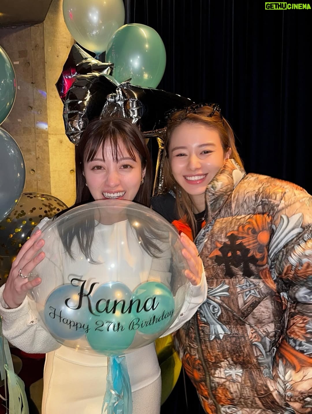 Maika Yamamoto - 266.6K Likes - Happy 27th birthday 🤍

環奈の大切な人たちが集まった、
愛に溢れた最高の夜でした。

サプライズ登場成功🫂
歳を重ねるたびに、思い出もどんどん増えていくのが嬉しいね☺️

あなたは、みんなに愛情を分け与えられる人。
そんな優しい環奈が大好きよ。

今年もたくさん笑って、
幸せな一年になりますように。
Love you always