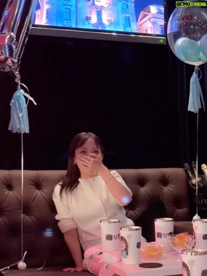 Maika Yamamoto - 266.6K Likes - Happy 27th birthday 🤍

環奈の大切な人たちが集まった、
愛に溢れた最高の夜でした。

サプライズ登場成功🫂
歳を重ねるたびに、思い出もどんどん増えていくのが嬉しいね☺️

あなたは、みんなに愛情を分け与えられる人。
そんな優しい環奈が大好きよ。

今年もたくさん笑って、
幸せな一年になりますように。
Love you always