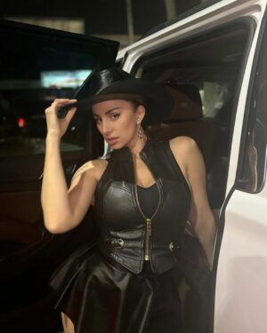 Mala Rodríguez Instagram - Nacimos abriendo puertas 🪽🪽🪽