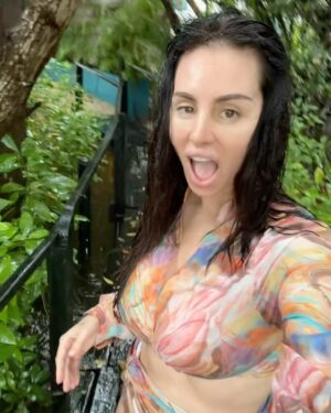 Mala Rodríguez Instagram - Nacimos abriendo puertas 🪽🪽🪽
