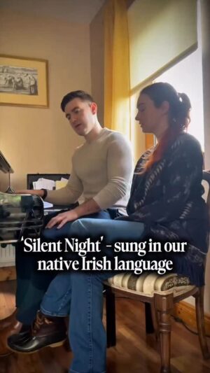 Malinda Kathleen Reese Instagram - silent night’ performed in the ancient Irish language 🎄