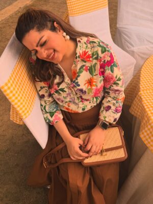 Mallika Dua Instagram - 🌸🐊🖼️🫀👗🎨🧿