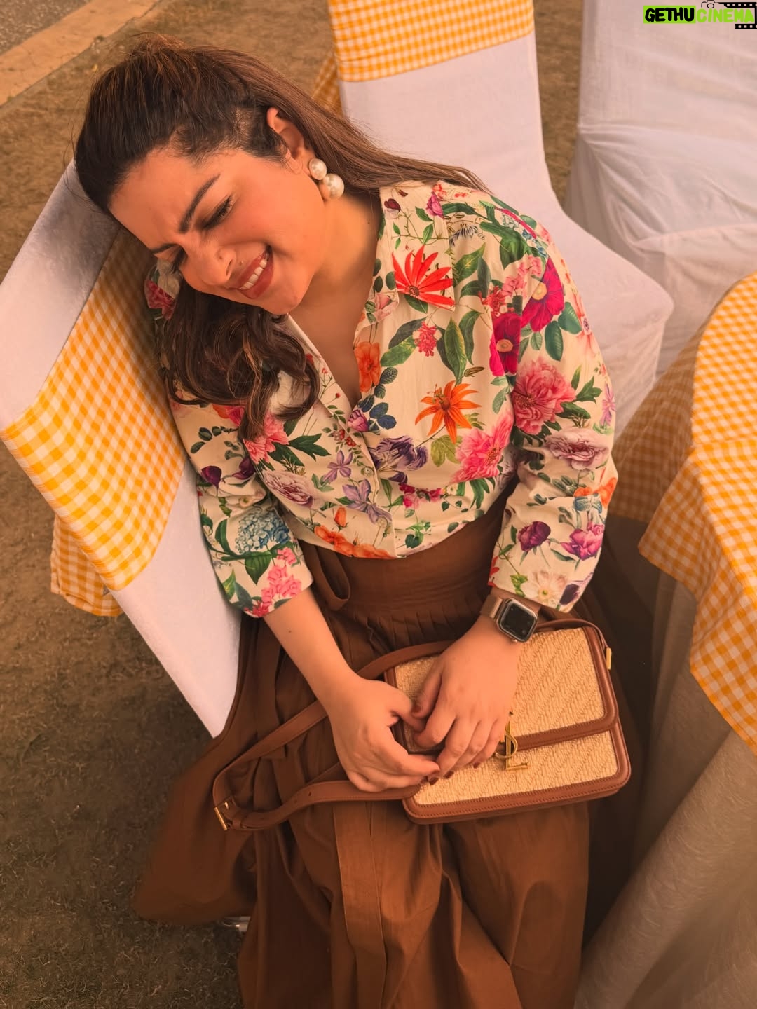 Mallika Dua - 7.4K Likes - 🌸🐊🖼️🫀👗🎨🧿