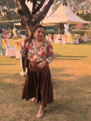 Mallika Dua Instagram - 🌸🐊🖼️🫀👗🎨🧿