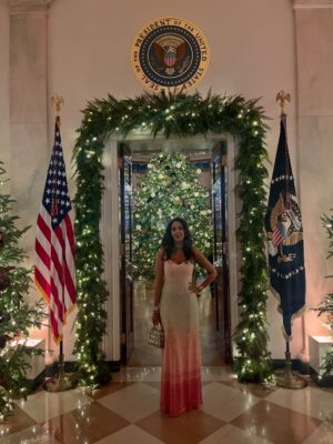 Mallika Sherawat Instagram - Being invited to the White House Christmas dinner feels completely surreal - Grateful 🙏🏼🩷✨ #whitehouse #xmasdinner