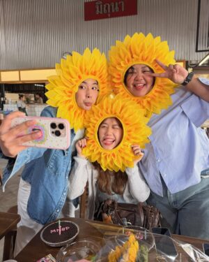 Manasaporn Chanchalerm Instagram - 🎂Birthday to me kaaa วันนี้สุดคุ้มมาก ต้อนรับวัย31ได้คุ้มค่าทุกนาที ไอเลิ้บตัวเอง ไอเลิ้บทุกคนข้างกาย ขอบคุณทุกคนค่าาา นอนกันเถอะ