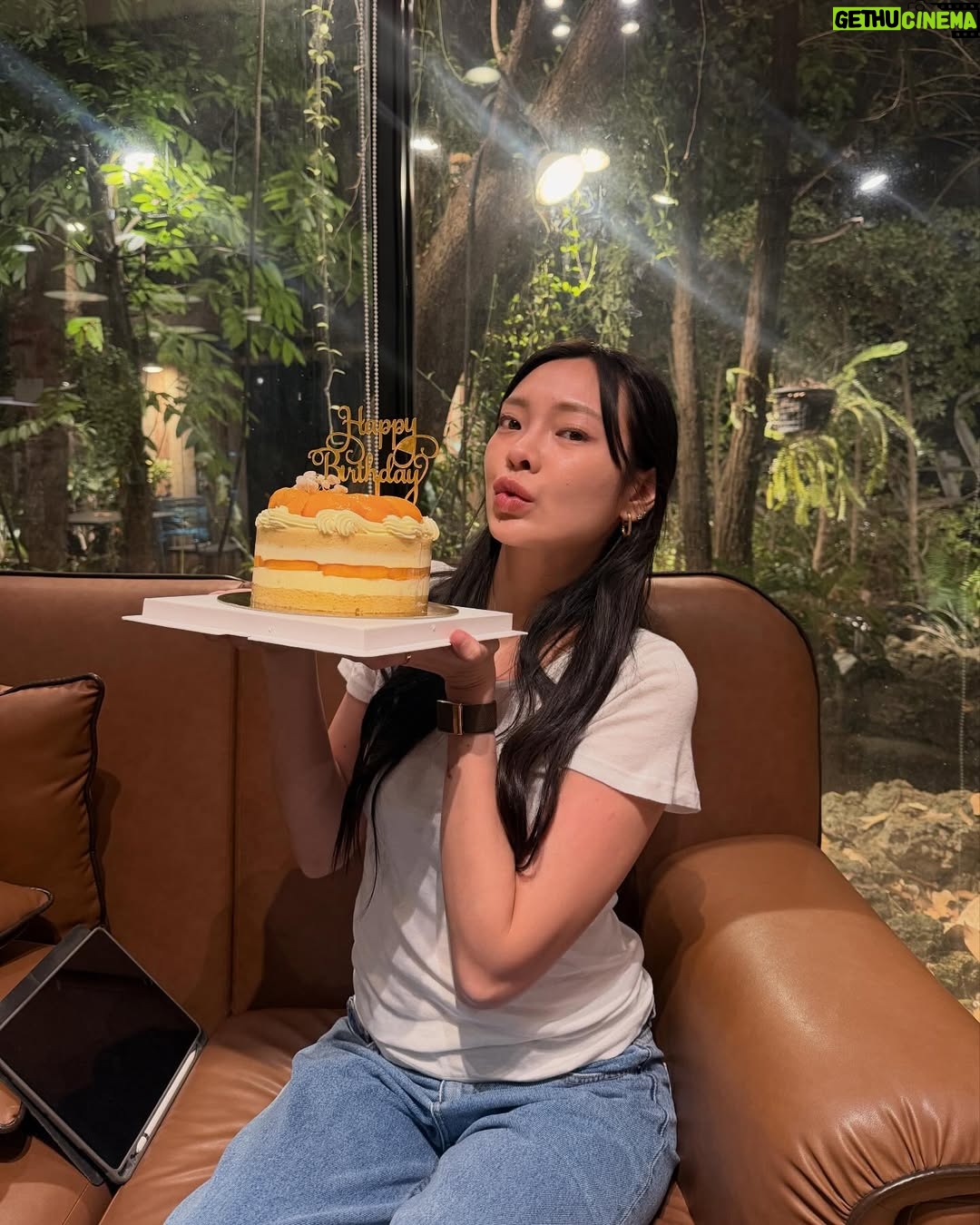 Manasaporn Chanchalerm - 95.1K Likes - 🎂Birthday to me kaaa วันนี้สุดคุ้มมาก ต้อนรับวัย31ได้คุ้มค่าทุกนาที ไอเลิ้บตัวเอง ไอเลิ้บทุกคนข้างกาย ขอบคุณทุกคนค่าาา นอนกันเถอะ