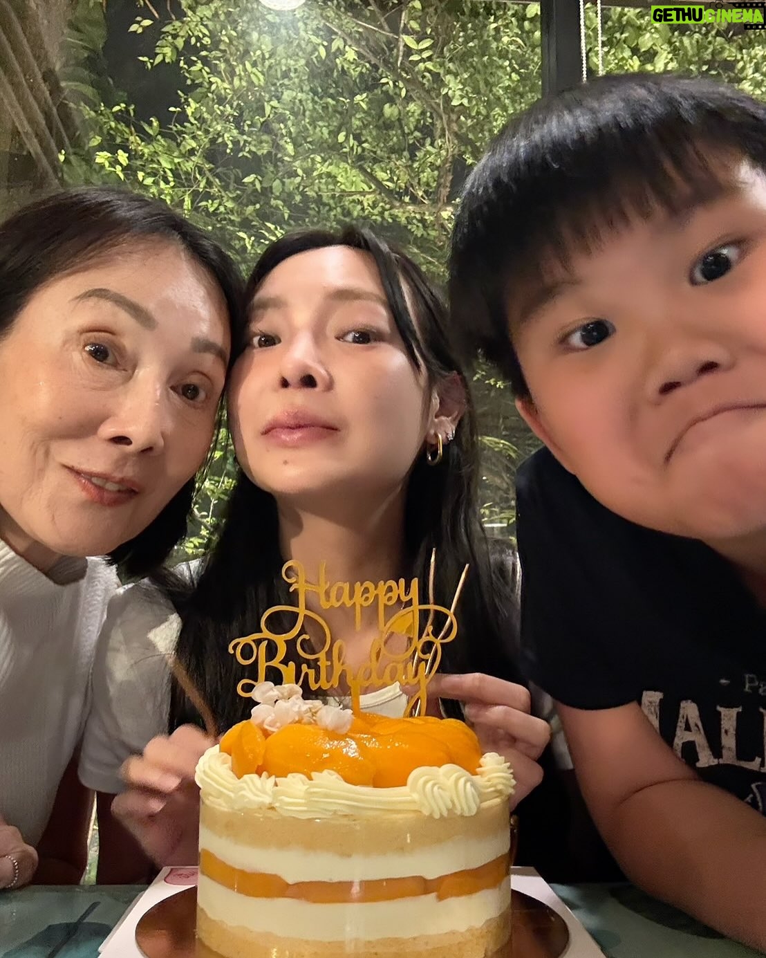 Manasaporn Chanchalerm - 95.1K Likes - 🎂Birthday to me kaaa วันนี้สุดคุ้มมาก ต้อนรับวัย31ได้คุ้มค่าทุกนาที ไอเลิ้บตัวเอง ไอเลิ้บทุกคนข้างกาย ขอบคุณทุกคนค่าาา นอนกันเถอะ