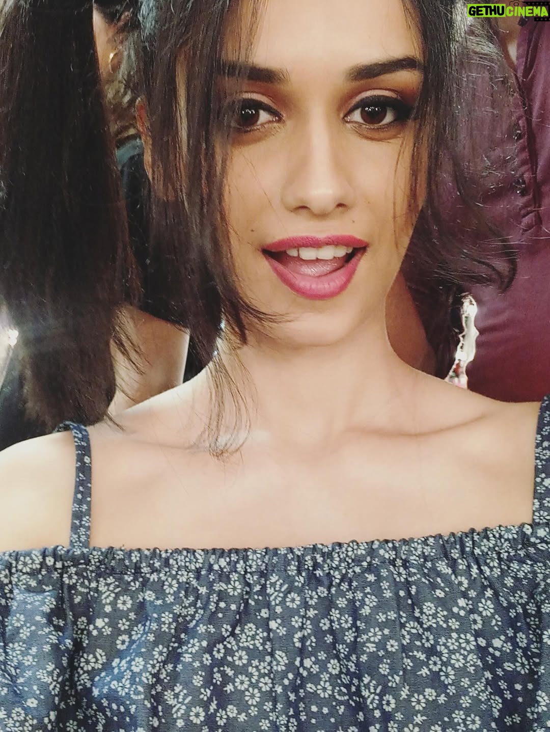 Manushi Chhillar - 263.6K Likes - #2016 
A year I played Hannah Montana juggling between college and my first few shoots after being scouted by Miss India at AIIMS, New Delhi 
- Clicked my first few pics for the entry form on a Saturday after my classes 🩷
- Booked my first campaign for Bose and then the rest followed
- Realised biochemistry doesn’t run in the genes (sorry mom 🤪) but the rest does (high5 dad! 😎)
- My first clinical posting was in general surgery, one of us fainted that day (promise it wasn’t me 🙃) 
- Joined Instagram for Miss India as a “one time thing” and here we are a decade later 🤪😄🫶🩷