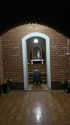 Mari Alexandre Instagram - Hoje o dia é todinho dele !!! Na verdade pra mím (mãe)todos os dias são dele ,pq ele é tudo na minha vida !!!

Deus nos concede os filhos para pôr à prova nossa capacidade de amar o outro ,mais que a nós mesmos .
Feliz aniversário meu amor ! 
#teamoinfinito 🤍