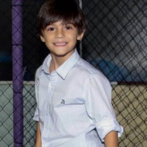 Mari Alexandre Instagram - “Meu coração anda fora do peito há 17 anos. Feliz vida,meu filho.!”

Você é luz!
Você é o amor da minha vida!
Você é o meu maior presente!
Você é coragem,personalidade e caráter.
Você é minha é minha maior conquista!
Feliz aniversário amor da minha vida!!!
Deus abençõe e proteja seus passos por onde passar.
“Te amo infinito e além.!”
@zaionalexandreoficial