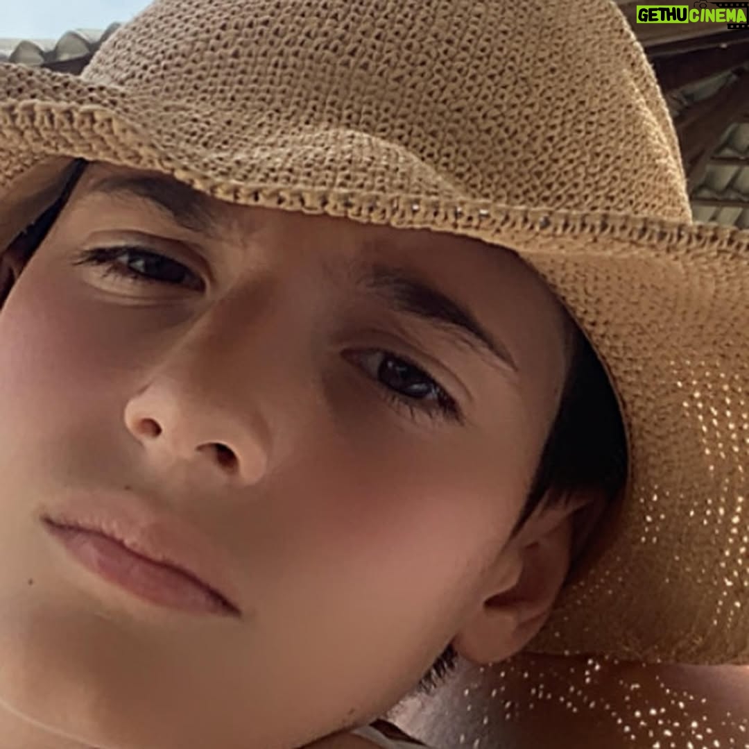 Mari Alexandre - 2.8K Likes - Fds nesse lugar gostoso d       !!! 

Só gratidão @paratyhotelfazendaespa @roneiaforteoficial 

Lugar incrível pra passar uns dias em família !!! 

Muitas atrações especiais  para as crianças !!! 

Equipe de funcionários super educados e atenciosos !!! 

#mybday 
#pisciana 
#paratyhotelfazendaespa 
#zaionemari 

🙌🙏💚💛