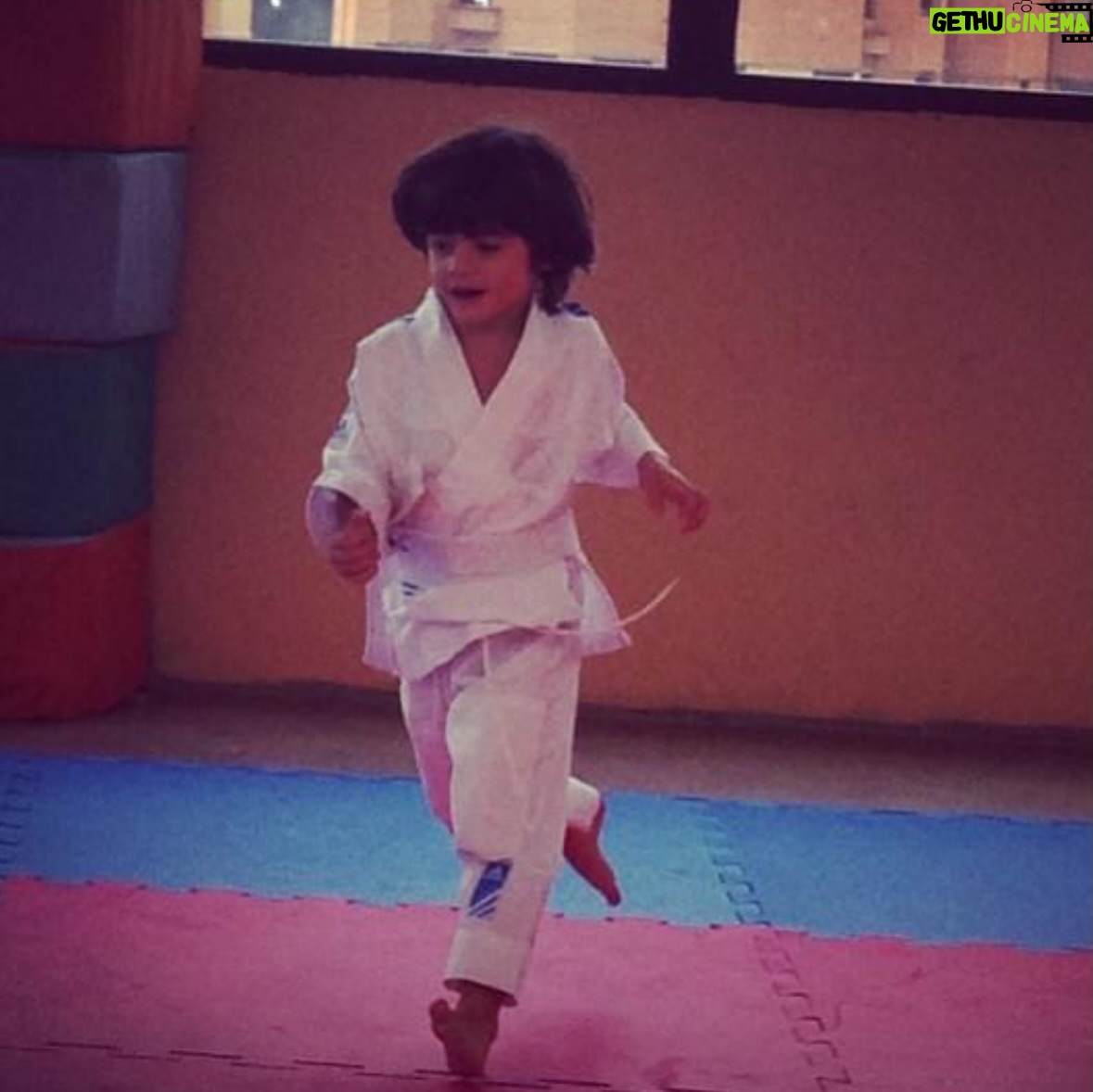 Mari Alexandre - 48K Likes - “Meu coração anda fora do peito há 17 anos. Feliz vida,meu filho.!”

Você é luz!
Você é o amor da minha vida!
Você é o meu maior presente!
Você é coragem,personalidade e caráter.
Você é minha é minha maior conquista!
Feliz aniversário amor da minha vida!!!
Deus abençõe e proteja seus passos por onde passar.
“Te amo infinito e além.!”
@zaionalexandreoficial