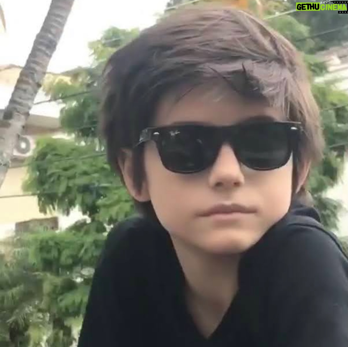 Mari Alexandre - 48K Likes - “Meu coração anda fora do peito há 17 anos. Feliz vida,meu filho.!”

Você é luz!
Você é o amor da minha vida!
Você é o meu maior presente!
Você é coragem,personalidade e caráter.
Você é minha é minha maior conquista!
Feliz aniversário amor da minha vida!!!
Deus abençõe e proteja seus passos por onde passar.
“Te amo infinito e além.!”
@zaionalexandreoficial