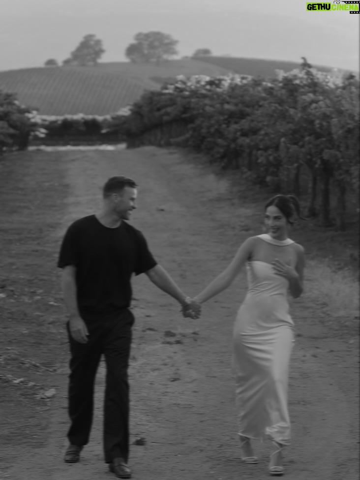 María Chacón - 212K Likes - para siempre, contigo… 💍♾️

always & forever 🤍🪙✨