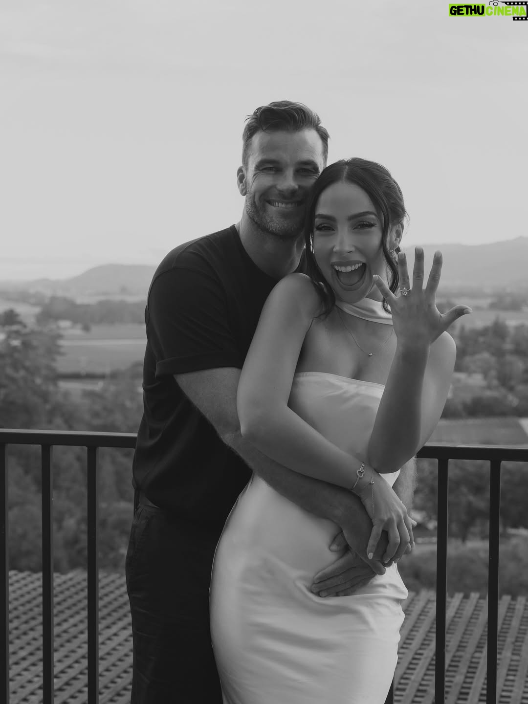 María Chacón - 212K Likes - para siempre, contigo… 💍♾️

always & forever 🤍🪙✨