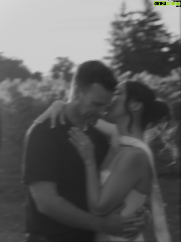 María Chacón - 212K Likes - para siempre, contigo… 💍♾️

always & forever 🤍🪙✨