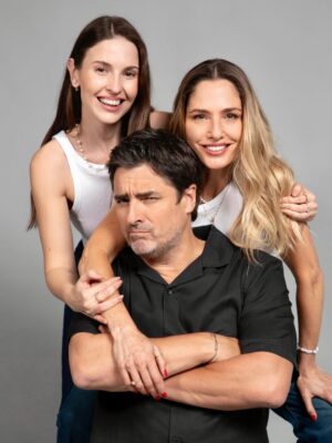 María Elena Swett Instagram - Y si, Papi Ricky está de vuelta… 🎬📽️🎞️✨
