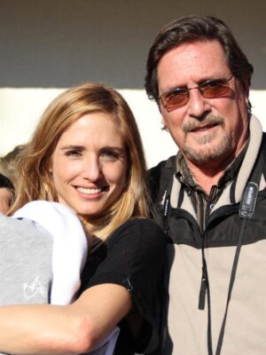 María Elena Swett Instagram - ❌⭕️ Un beso al cielo y el abrazo de horas que quisiera darte!. Hoy 16 de Marzo es el cumpleaños #78 de mi papá, el hombre más noble que conocí en mi vida. 💬 Sé que me estás viendo siempre, y en este mismo segundo mientras escribo aquí para recordarles a todos que es tu cumpleaños. Eres un papá chocho!  Te amo papá❤️
.
.
.
.
.
.
.
.
.
.
.
.
.
.
.
.
.
.
.

#resistehija  #resistemamá